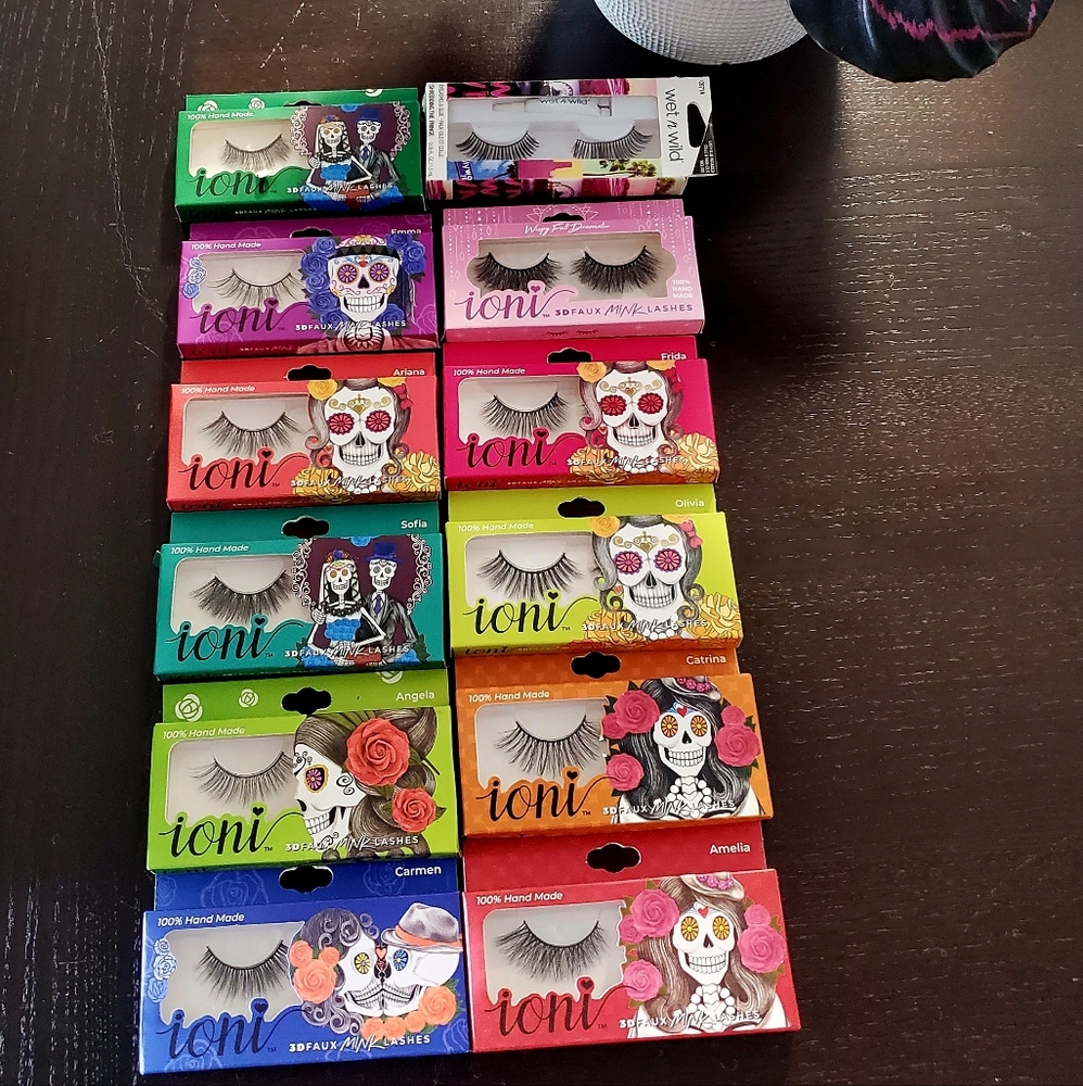 LOT OF 12 False Eyelashes- NIB
